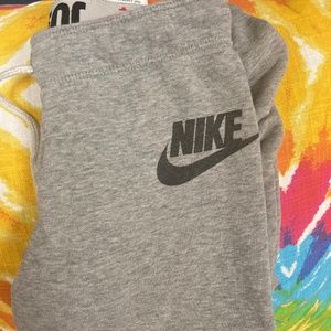 Nike jogging pants